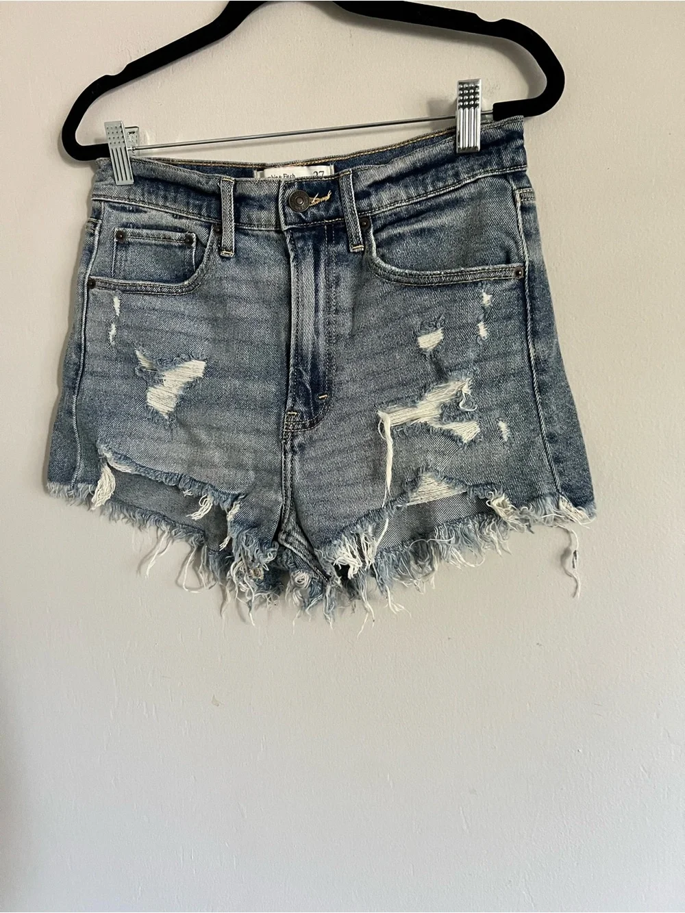 Abercrombie & Fitch High Rise Distressed Raw Hem Denim Shorts NWT Sz27